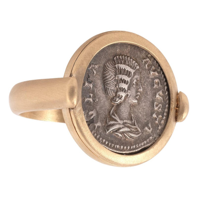 18 Karat Yellow Gold Roman Silver Coin Julia Domna Augusta Men's Ring