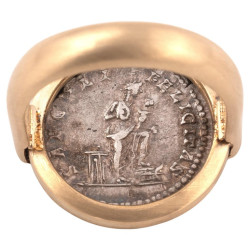 18 Karat Yellow Gold Roman Silver Coin Julia Domna Augusta Men's Ring