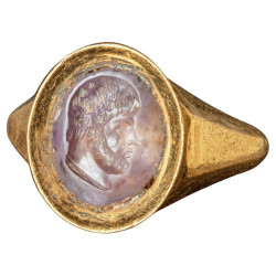 Ancient Roman Gold Ring with Amethyst Intaglio depicting a Bearded Man, 3rd century AD