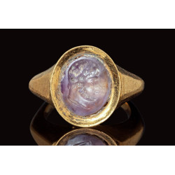 Ancient Roman Gold Ring with Amethyst Intaglio depicting a Bearded Man, 3rd century AD