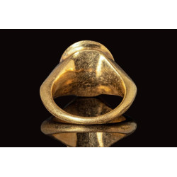 Ancient Roman Gold Ring with Amethyst Intaglio depicting a Bearded Man, 3rd century AD